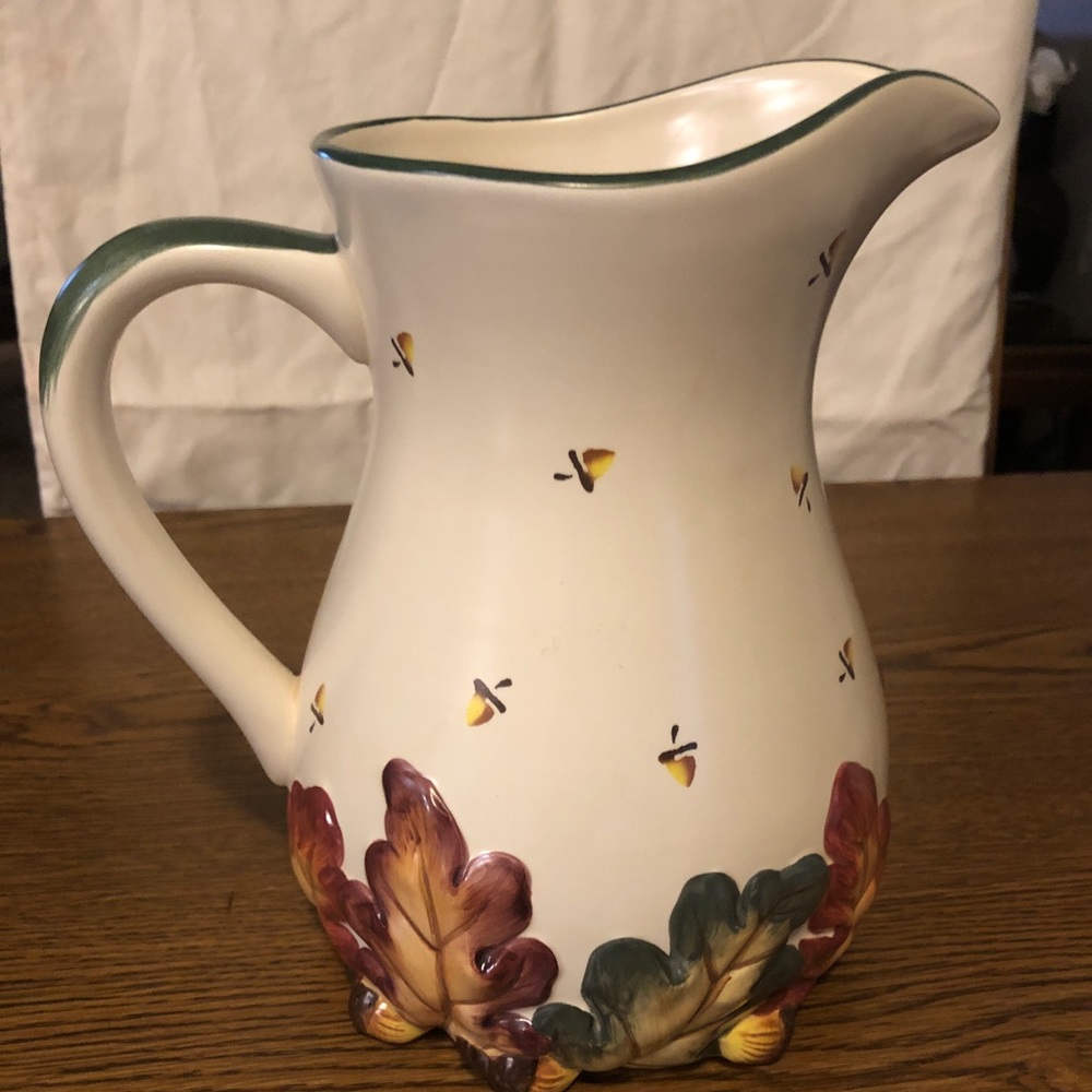 NWOT Elements Large Ceramic Water Pitcher Raised oak leaves and acorns Vintage